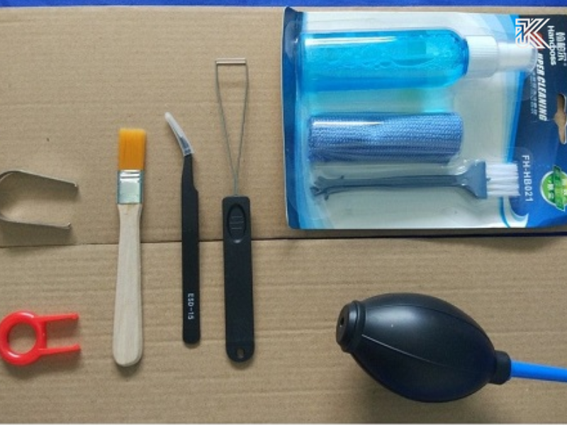 How to Clean Keycaps