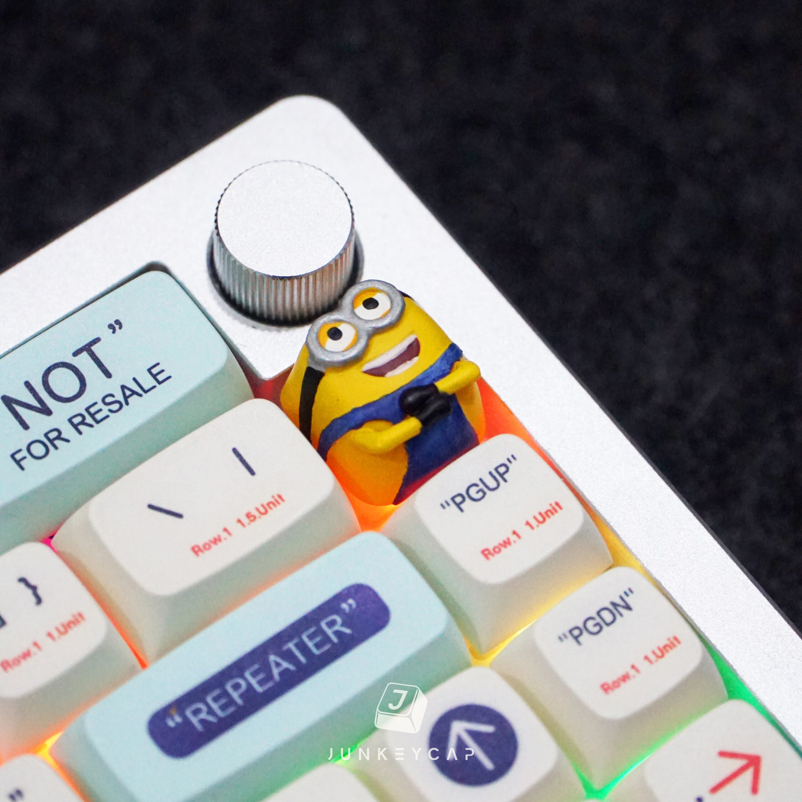 Minion Keycap V4