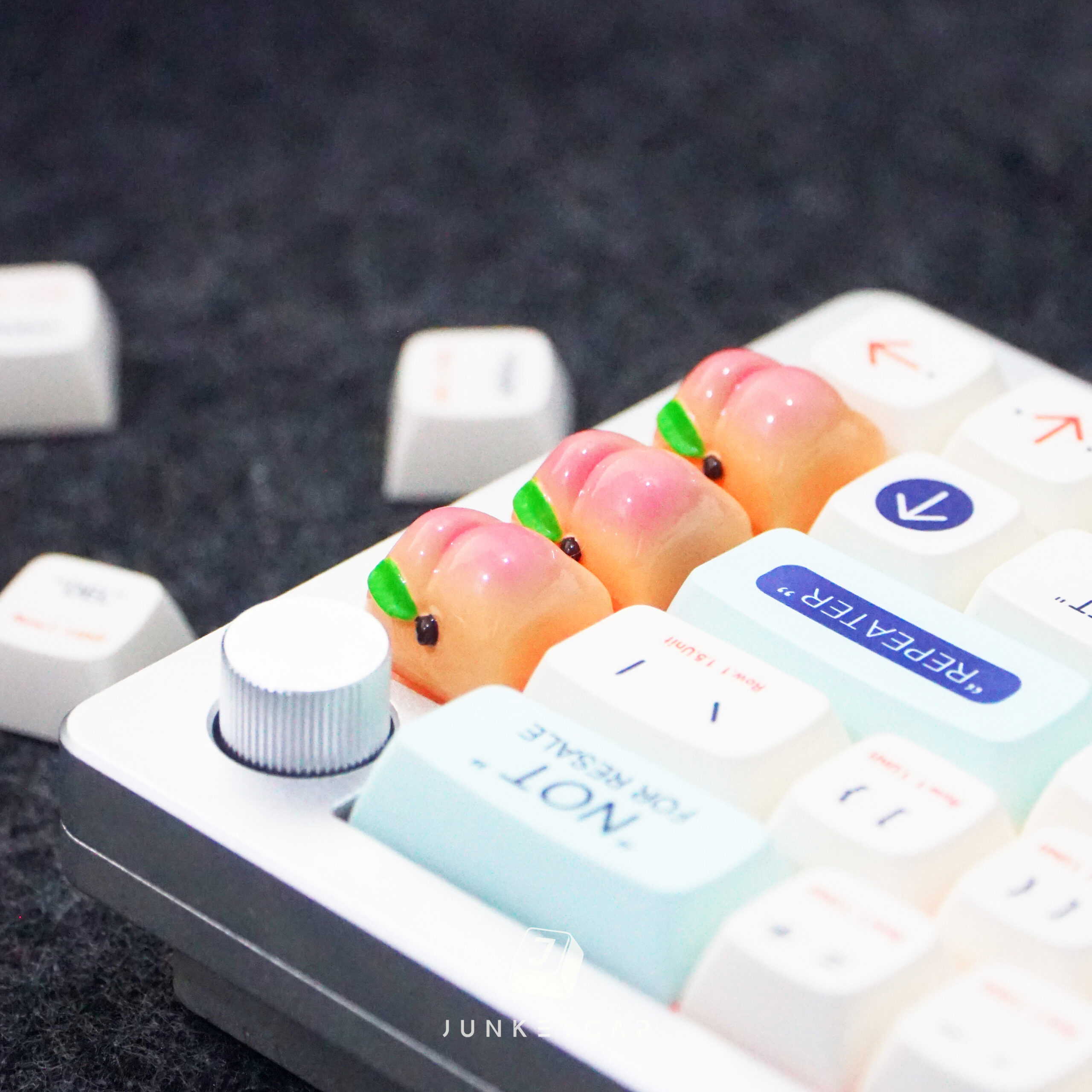 Peach Keycap 4