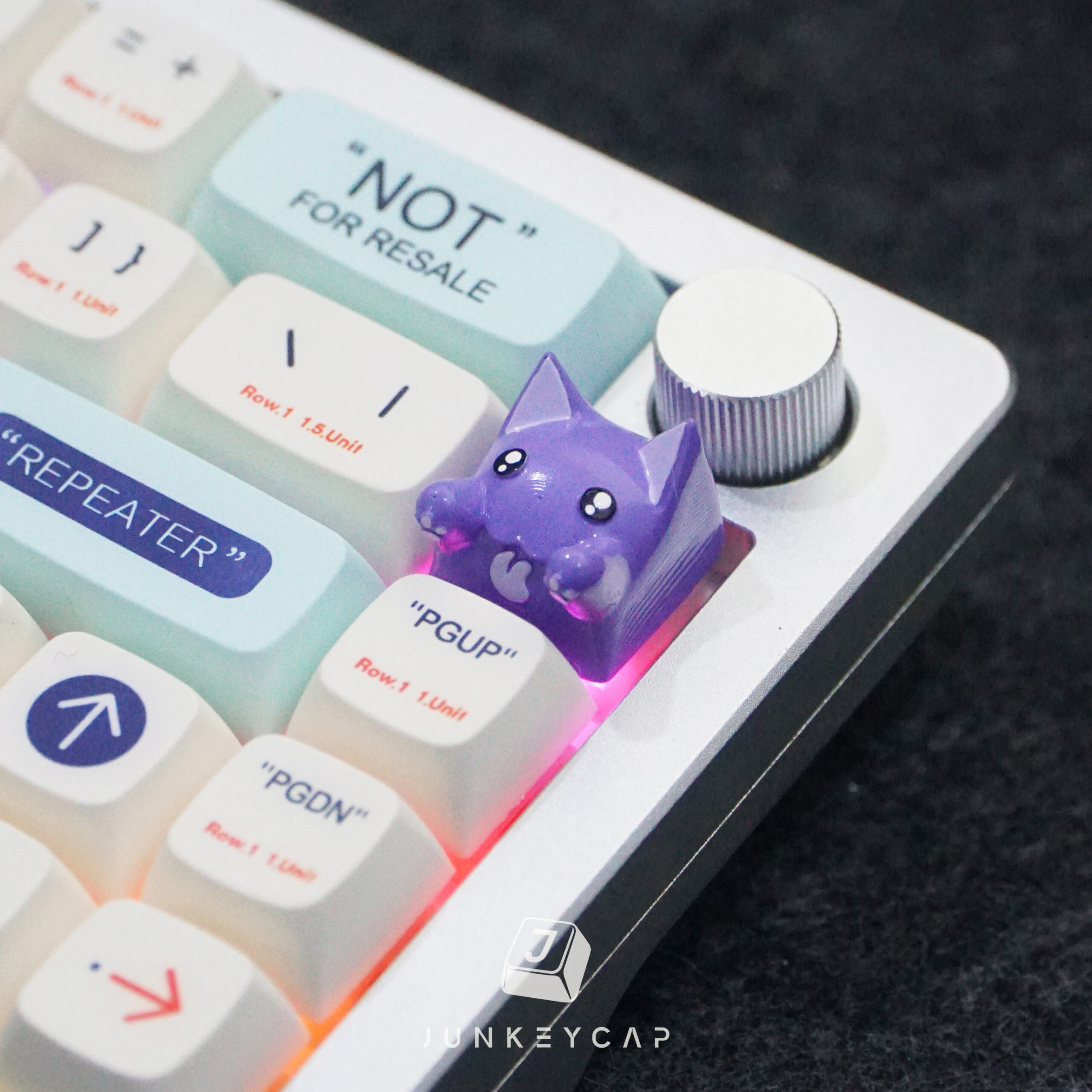Purple Cat Keycap 1