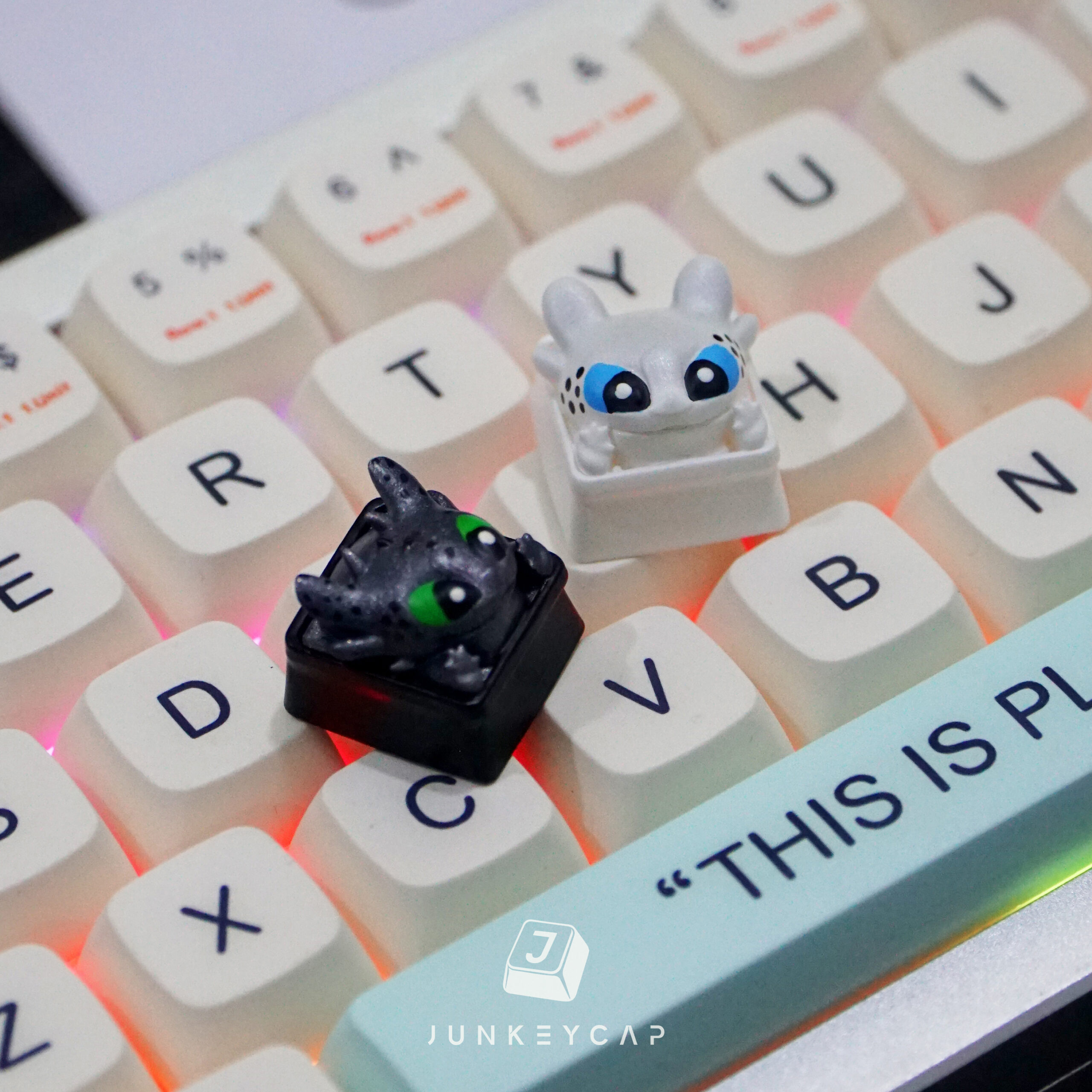Toothless & Light Fury Keycap 2
